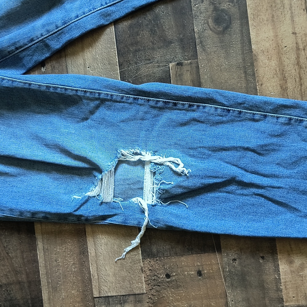 Old Navy High Rise O.G. Loose Straight Leg Distressed Light Wash Jeans Sz 10 Wom - Picture 6 of 14
